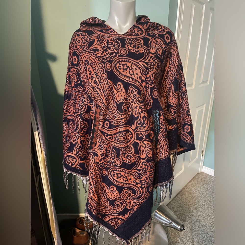100% Yak Wool Paisley Hooded Poncho with Fringe Handmade by Tibetan Refugee